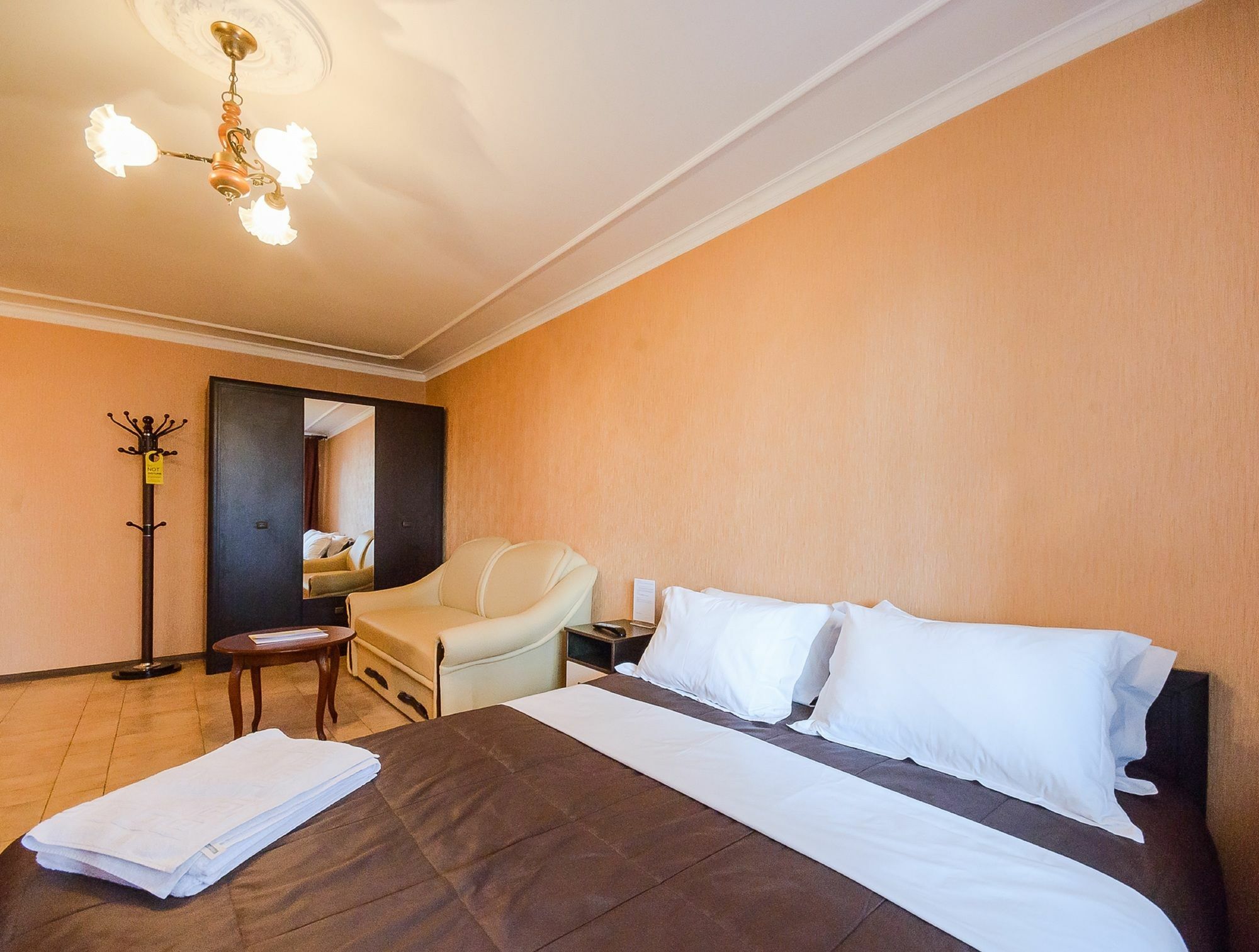 Partner Guest House เคียฟ ภายนอก รูปภาพ