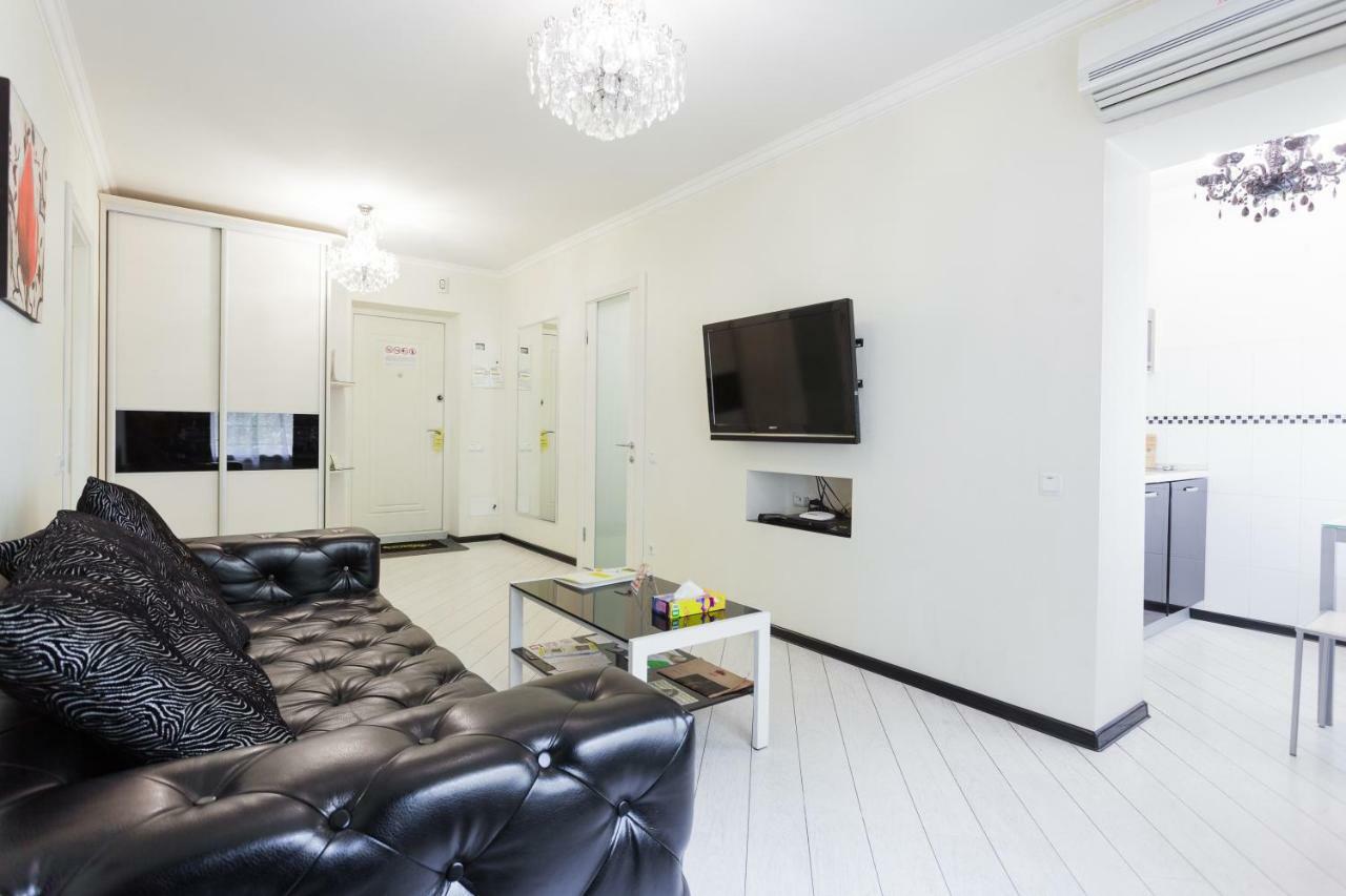 Partner Guest House เคียฟ ภายนอก รูปภาพ